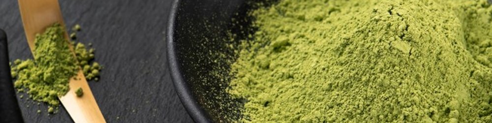 objevte hlavní výhody kratomu oproti tradičním lékům, včetně přírodního původu, méně vedlejších účinků a alternativních možností léčby.
